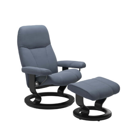 Stressless Sessel mit Hocker, Modell Consul Classic mit Holzgestell schwarz gebeizt und Lederbezug Paloma Sparrow Blue